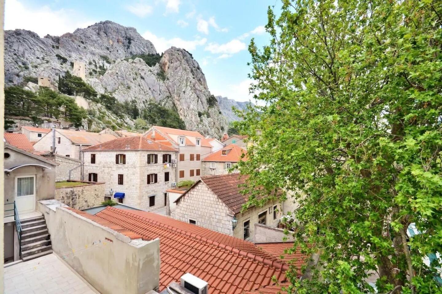 Apartment Toma Omiš Exterior foto