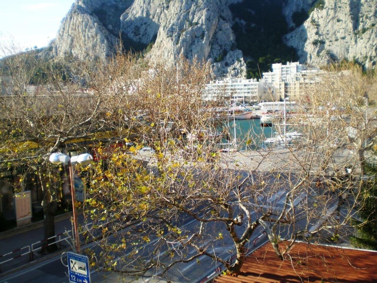 Apartment Toma Omiš Exterior foto