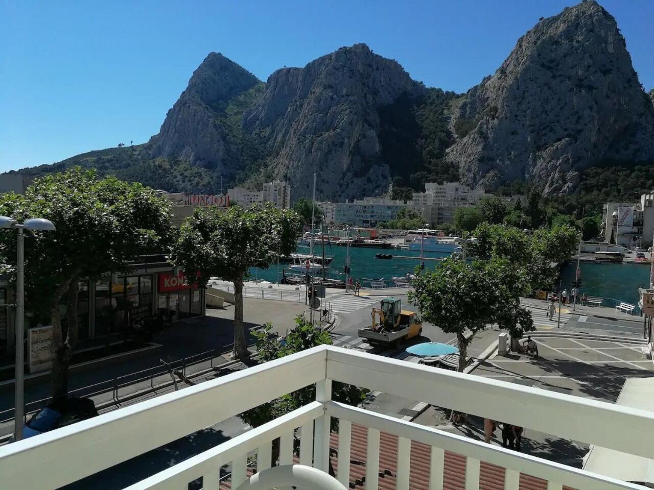 Apartment Toma Omiš Exterior foto